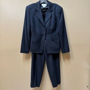Saville Black 2 Piece Wool Lined Pants Suit Size 4